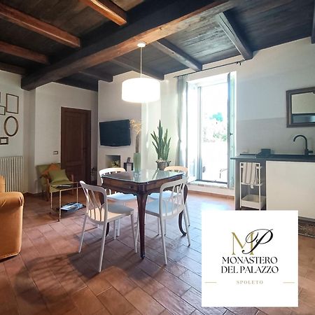 Monastero Del Palazzo Casa Vacanze 斯波莱托 外观 照片