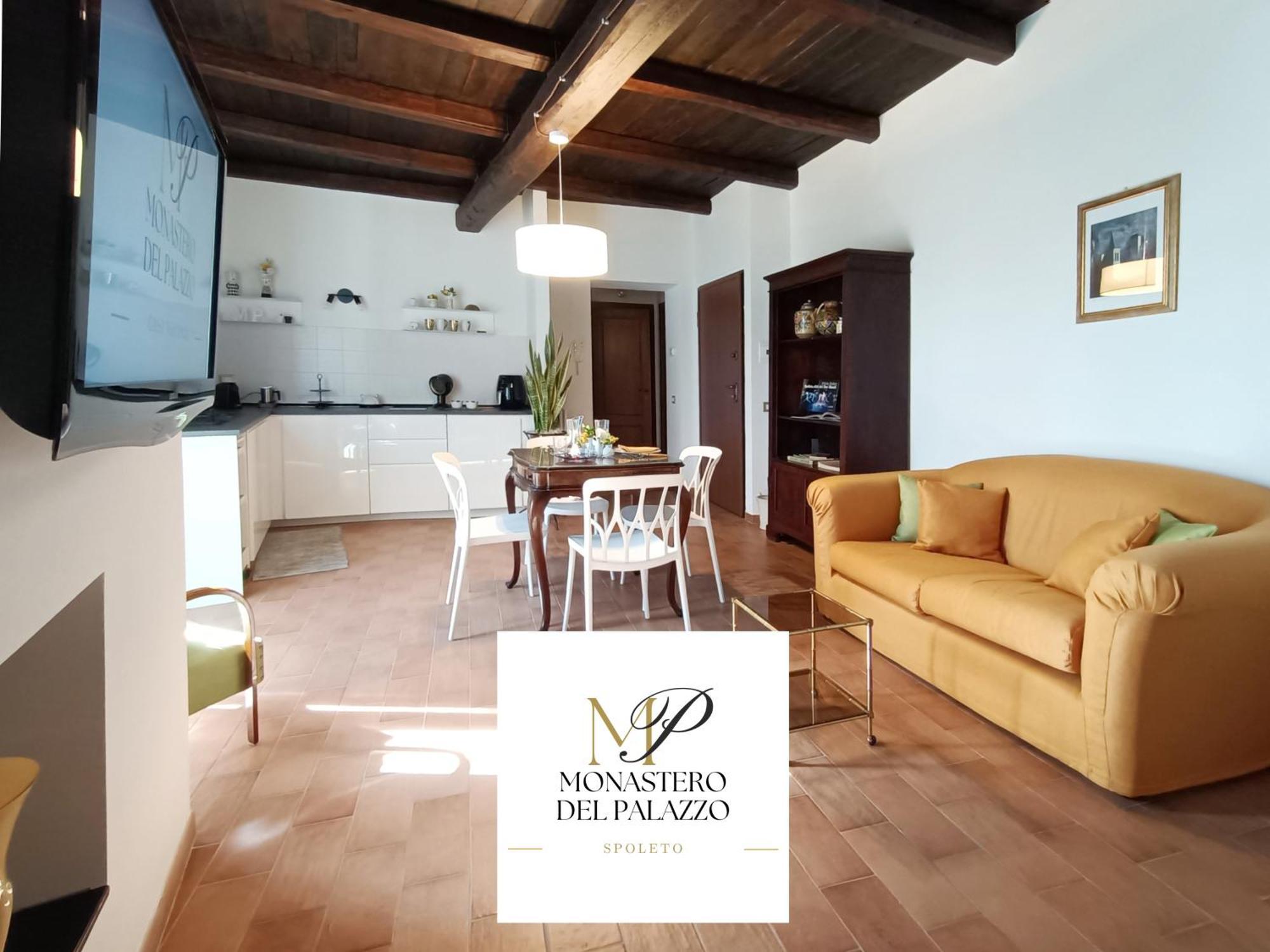 Monastero Del Palazzo Casa Vacanze 斯波莱托 外观 照片