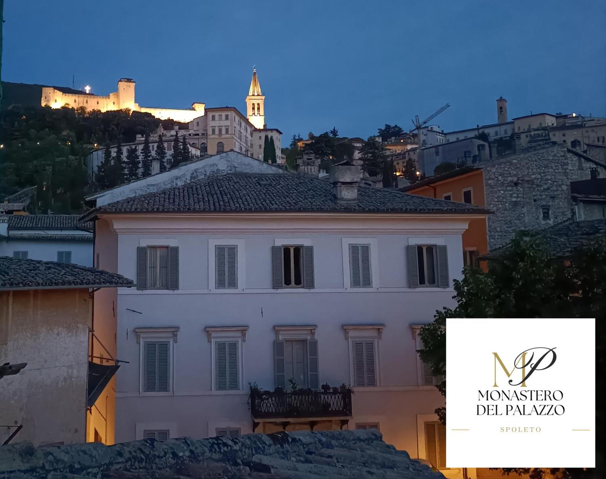 Monastero Del Palazzo Casa Vacanze 斯波莱托 外观 照片